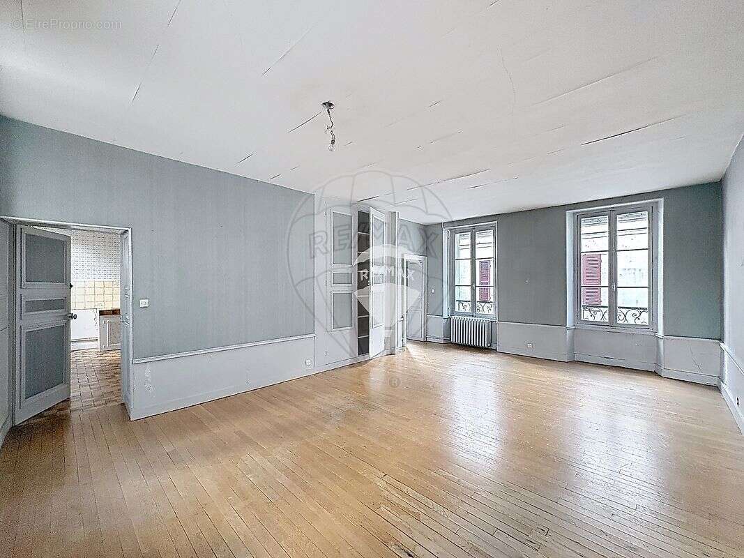 Autre à SENS