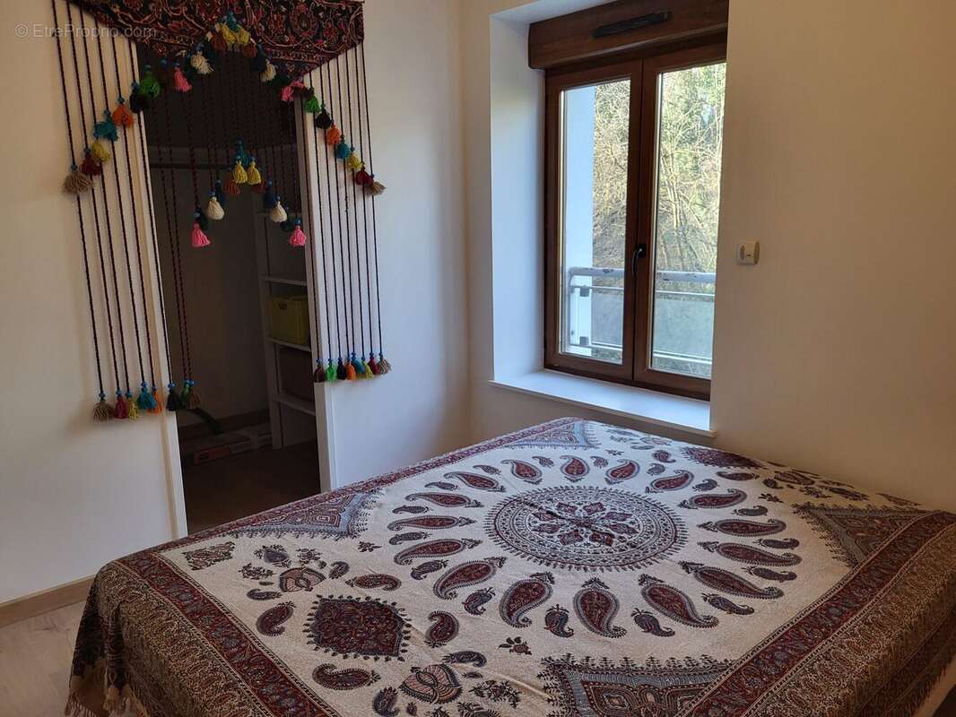 Appartement à THOIRY