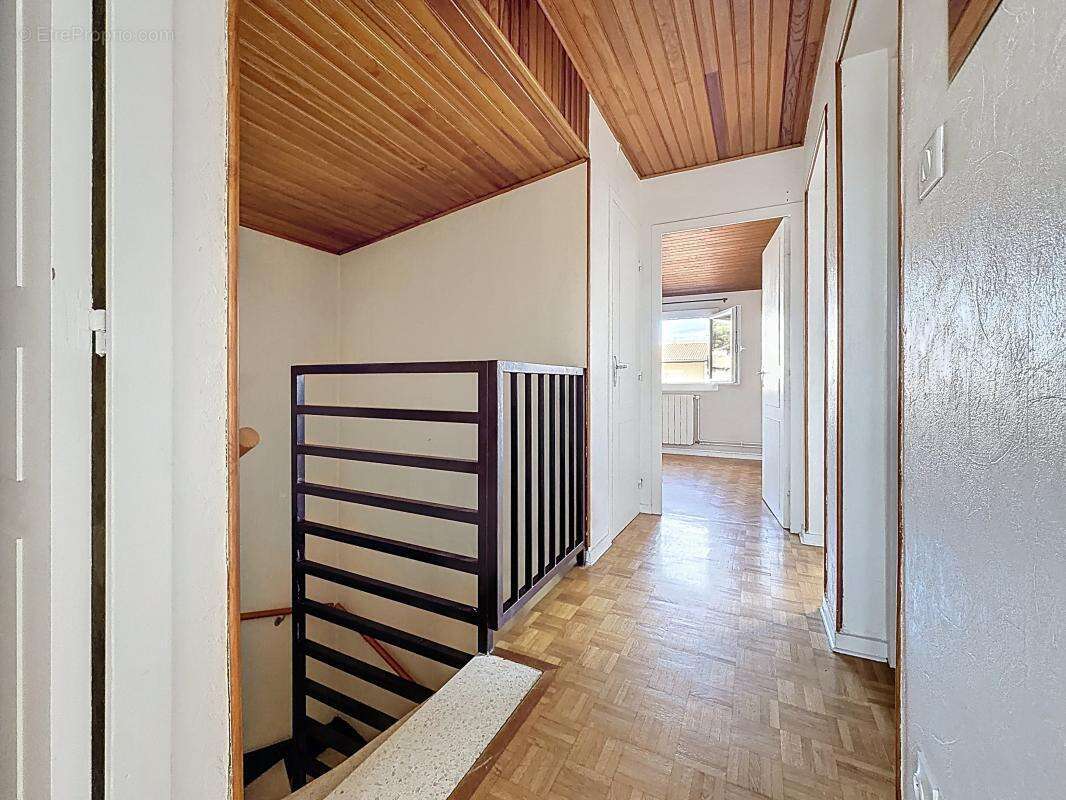 Maison 95 m² à Valence  - photo 9
