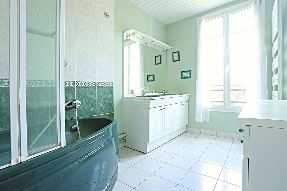 Maison à NANTERRE
