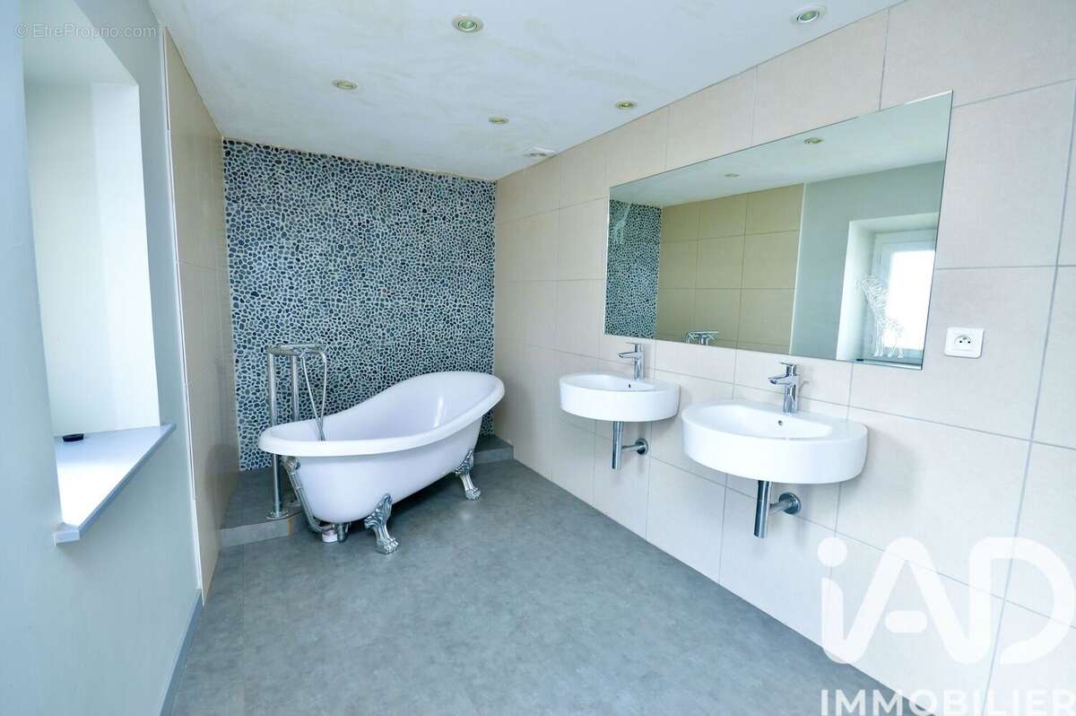 Maison 150 m² à Taurize  - photo 6