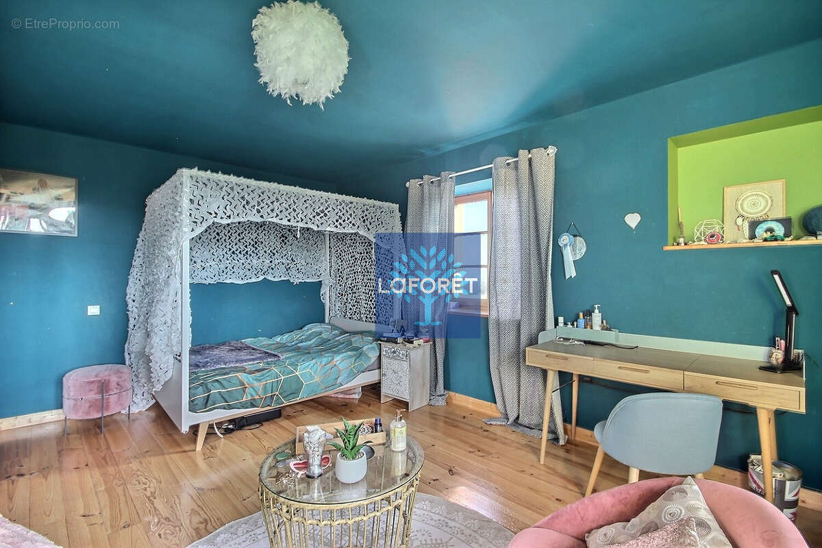 Maison à SAINT-GERMAIN-LAVAL