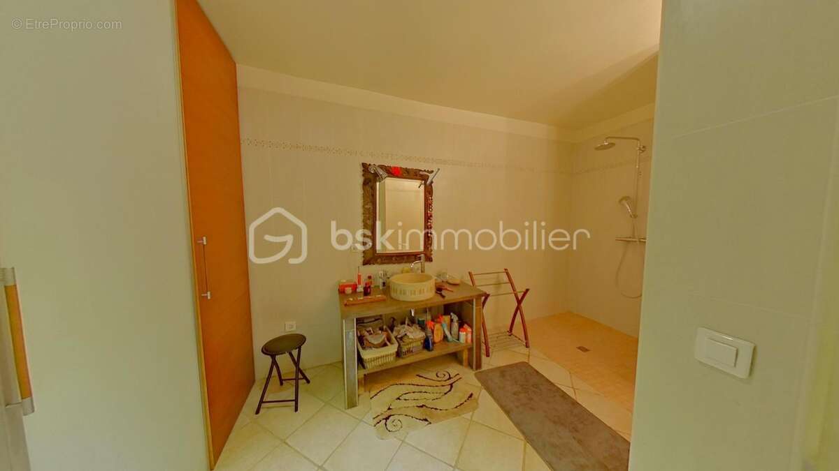 Maison à COURLON-SUR-YONNE