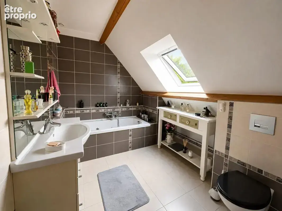 À vendre – gacé  joli pavillon familial 141 m² – dpe b - photo 9