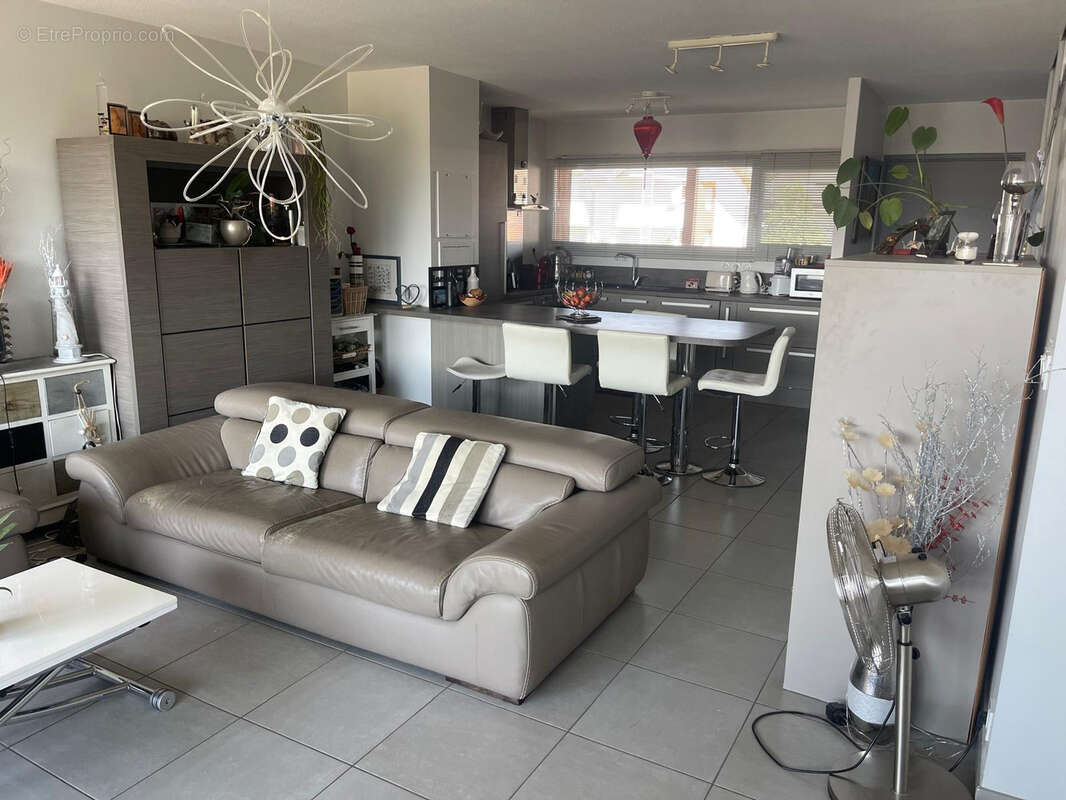 Appartement à SAINT-JEOIRE-PRIEURE