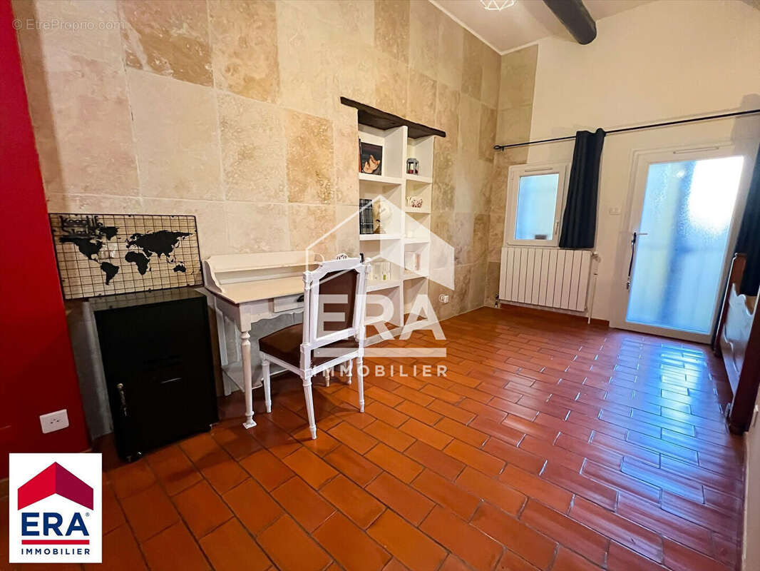 Maison à COURTHEZON