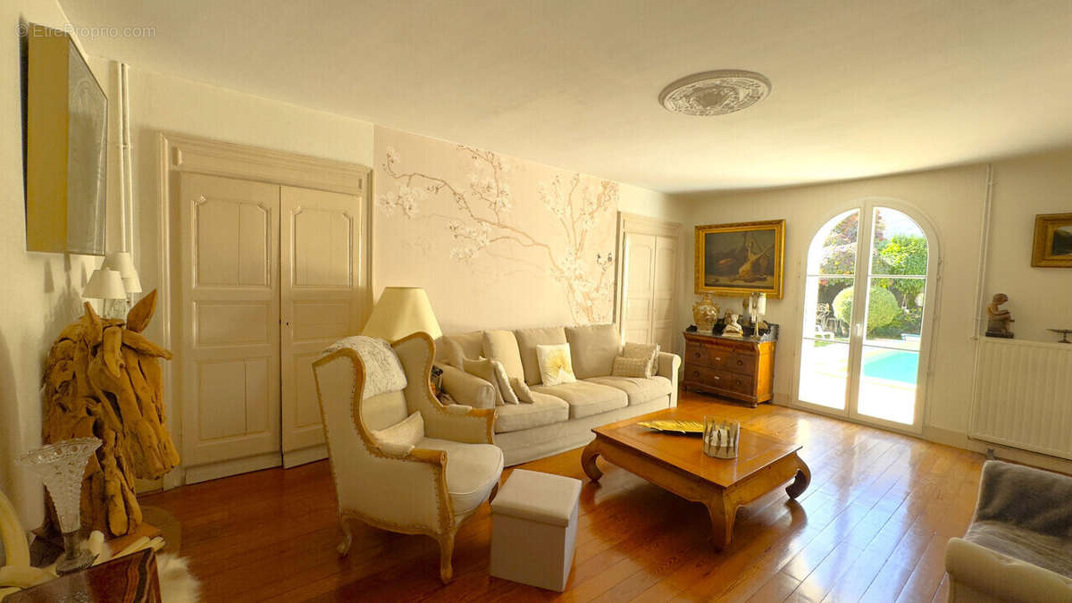 Maison à VARCES-ALLIERES-ET-RISSET