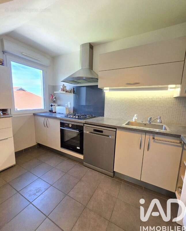 Appartement 106 m² à Feigeres  - photo 8