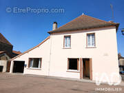 Photo 1 - Maison à SAINT-CHRISTOPHE-EN-BRIONNAIS