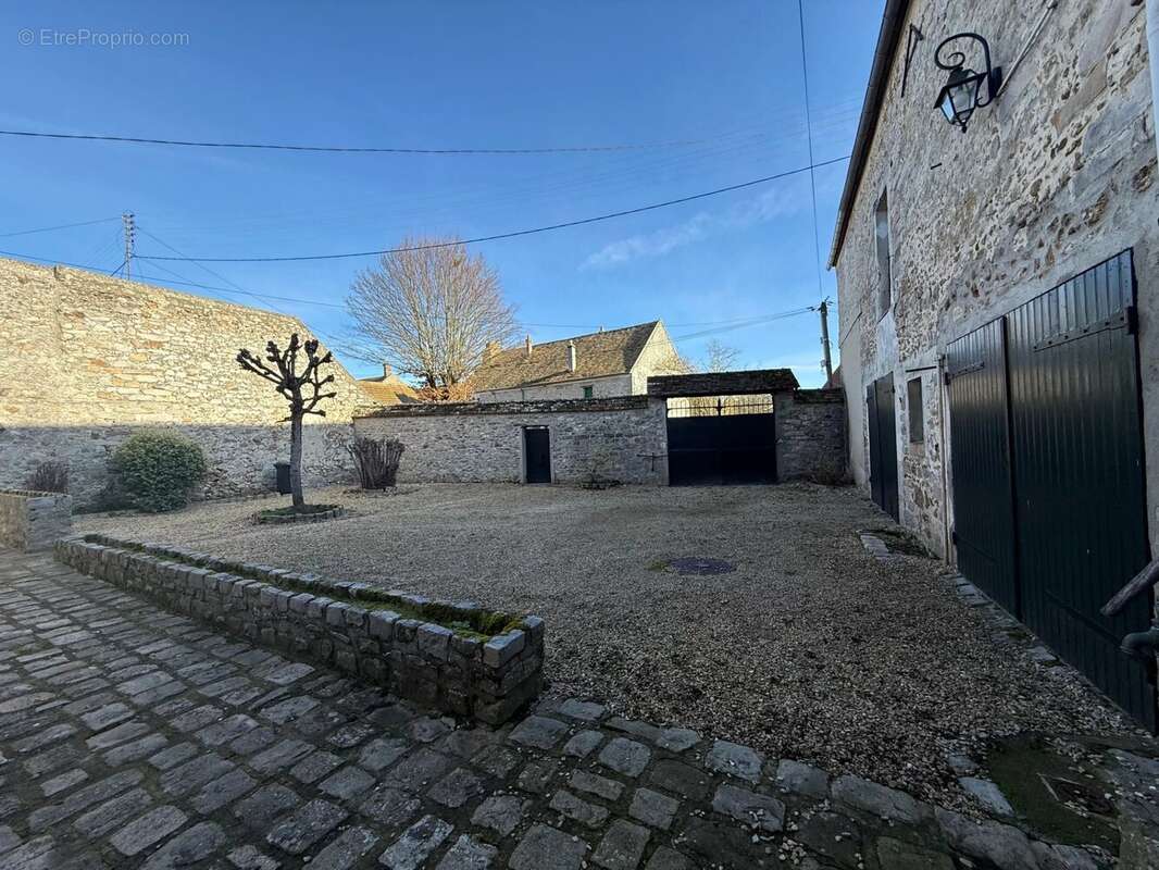 Maison à BOISSY-SOUS-SAINT-YON