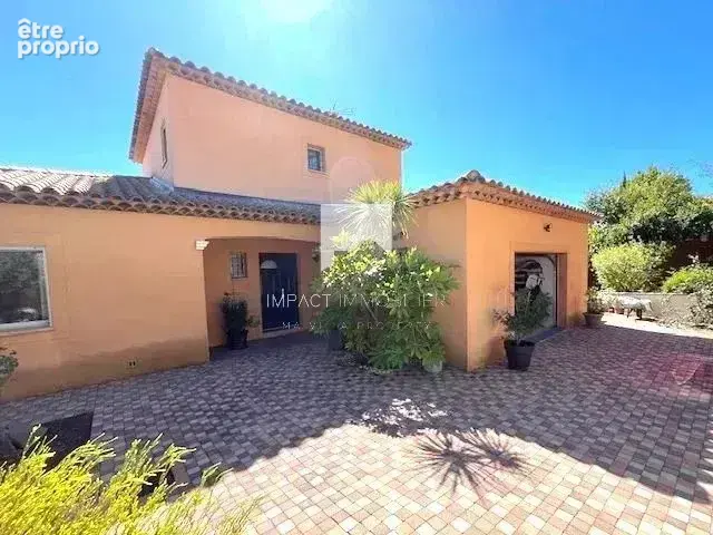MAISON  7 pièces à  La Crau - 15 minutes de Hyères - photo 16