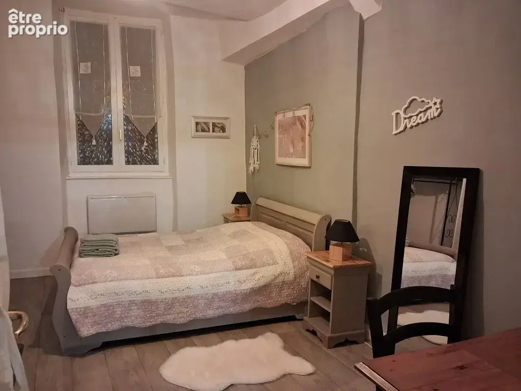 Appartement 110 m² à Saint-Leonard-De-Noblat  - photo 7
