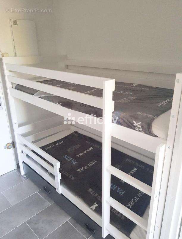 Appartement à MAUGUIO