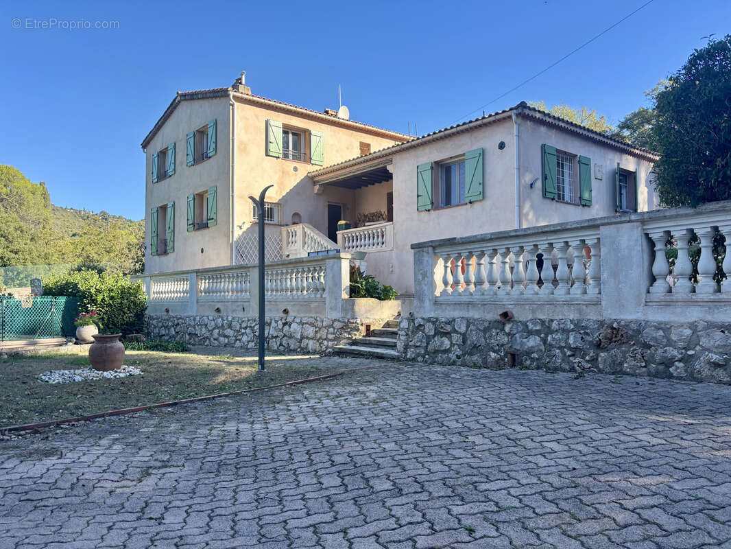 Maison à LA TRINITE