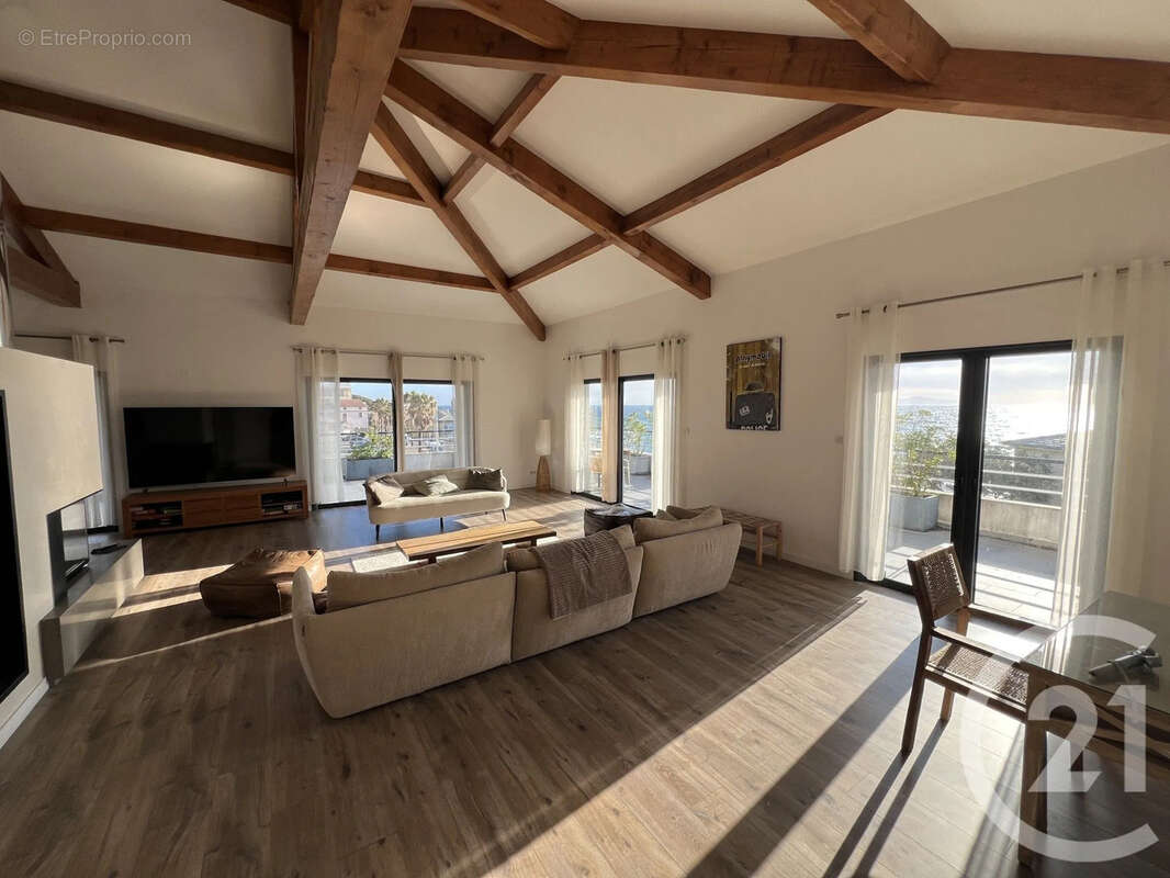 Appartement 200 m² à Santa-Maria-Di-Lota  - photo 5