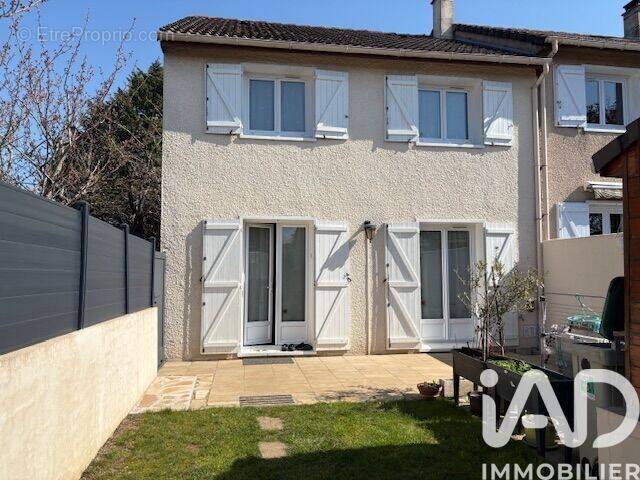 Photo 1 - Maison à MAGNANVILLE