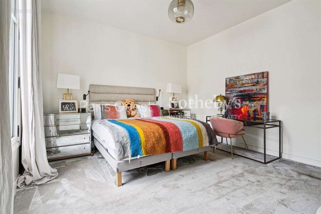 Maison à NEUILLY-SUR-SEINE