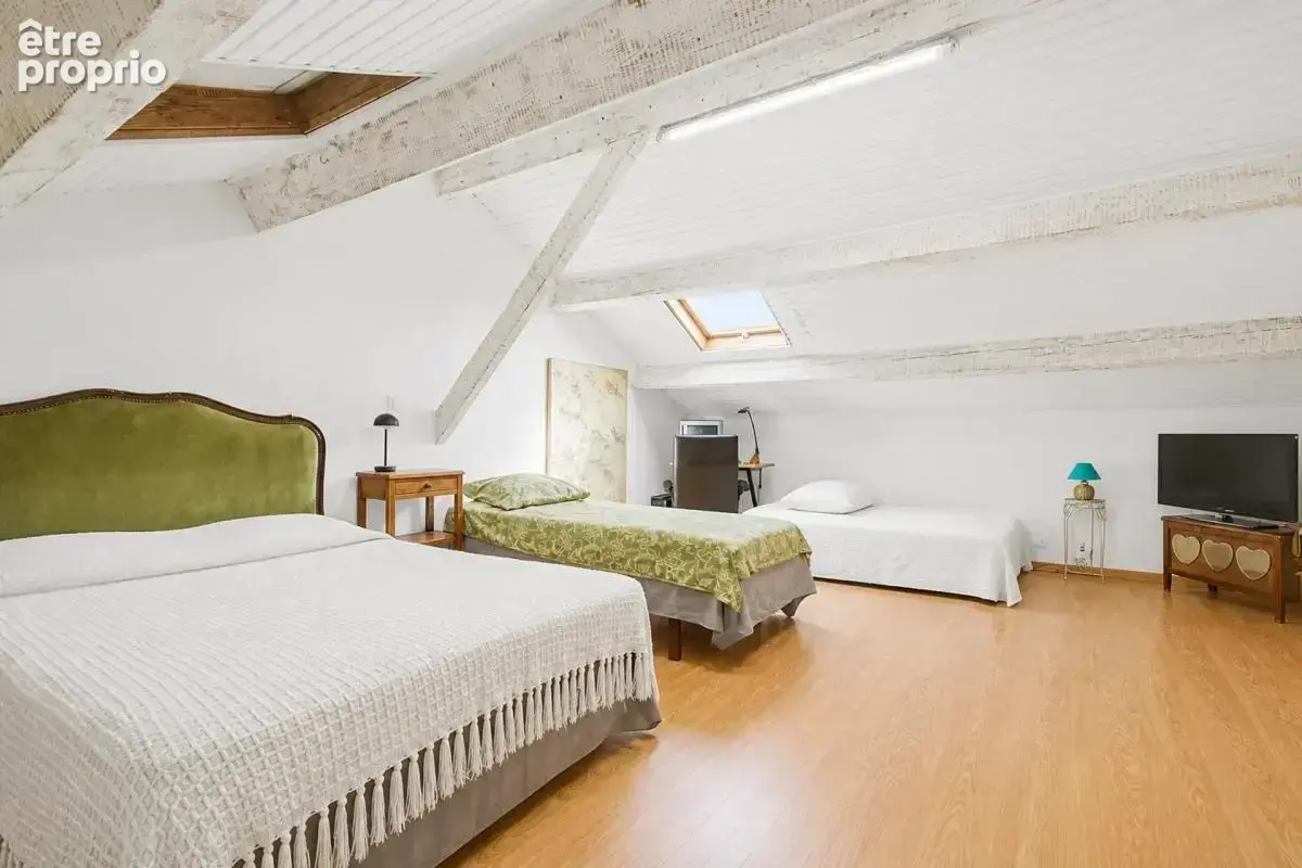 Appartement de 5 pièces de 143 m² avec belle terrasse  à Avignon - photo 7