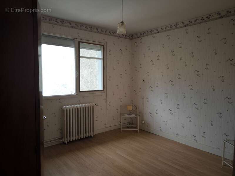 Maison à vendre 6 pièces MONTIGNAC CHARENTE (16) - photo 8