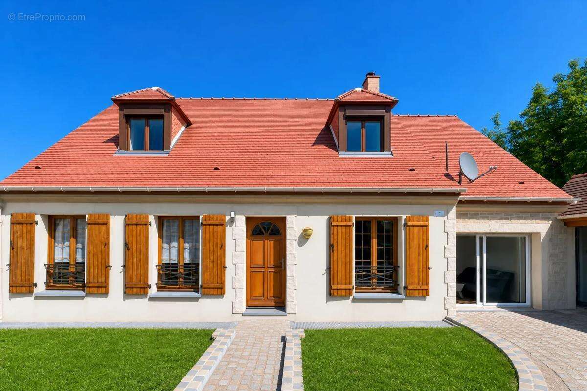 Maison à LE GUE-DE-LONGROI