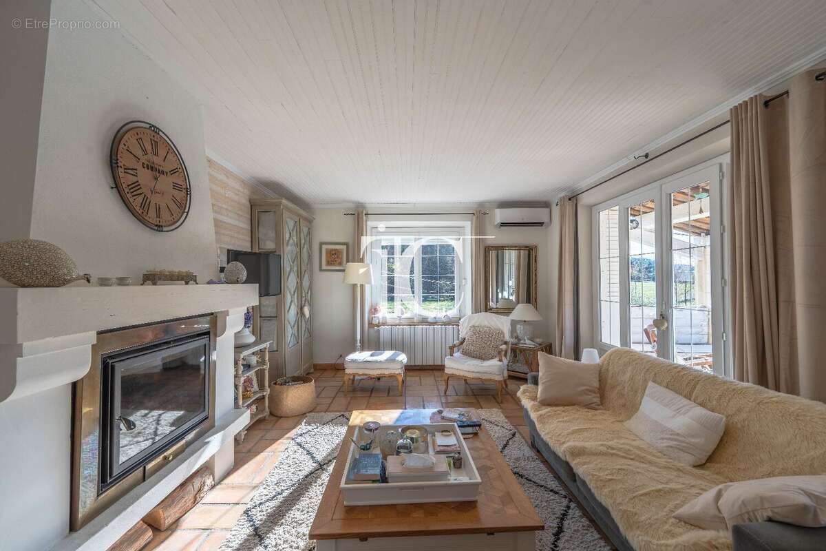 Maison à SAINT-PAUL-LE-JEUNE