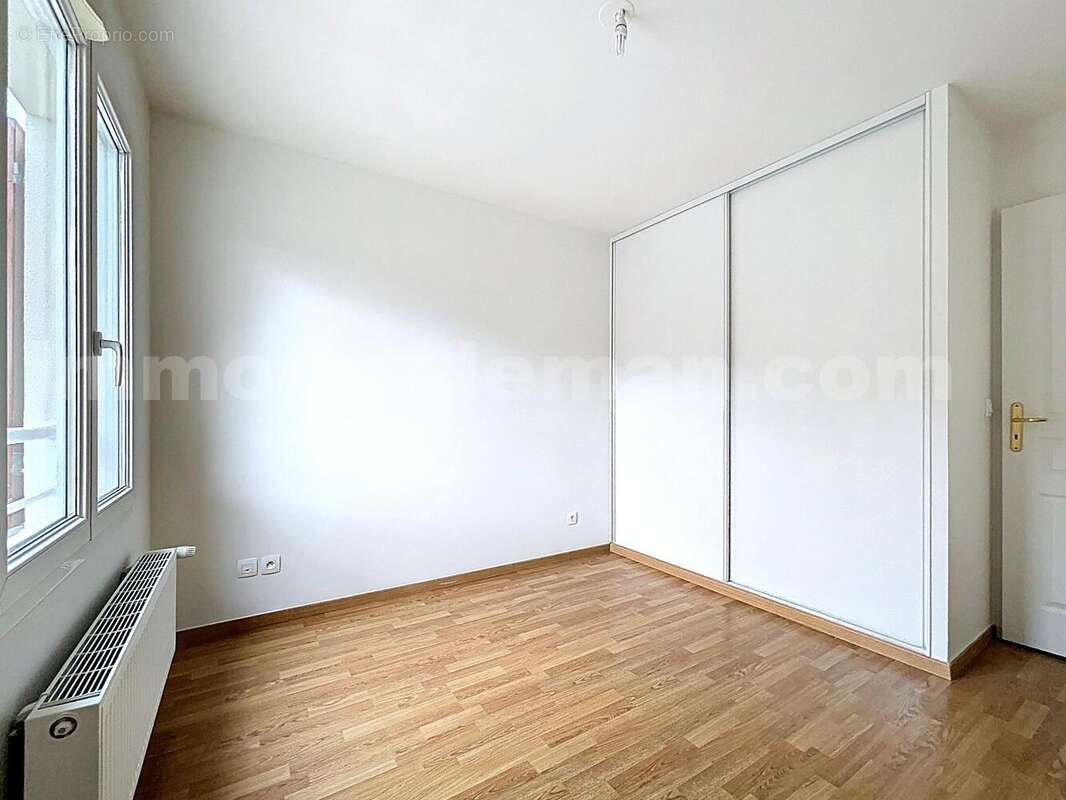 Appartement_T2_vetraz-Monthoux_CENTRE_secteur_calme_verdoyant_CEVA_frontière_SUISSE_Geneve_IMMOBILLIER_investissement_séjour_mairie_bellino - Appartement à VETRAZ-MONTHOUX