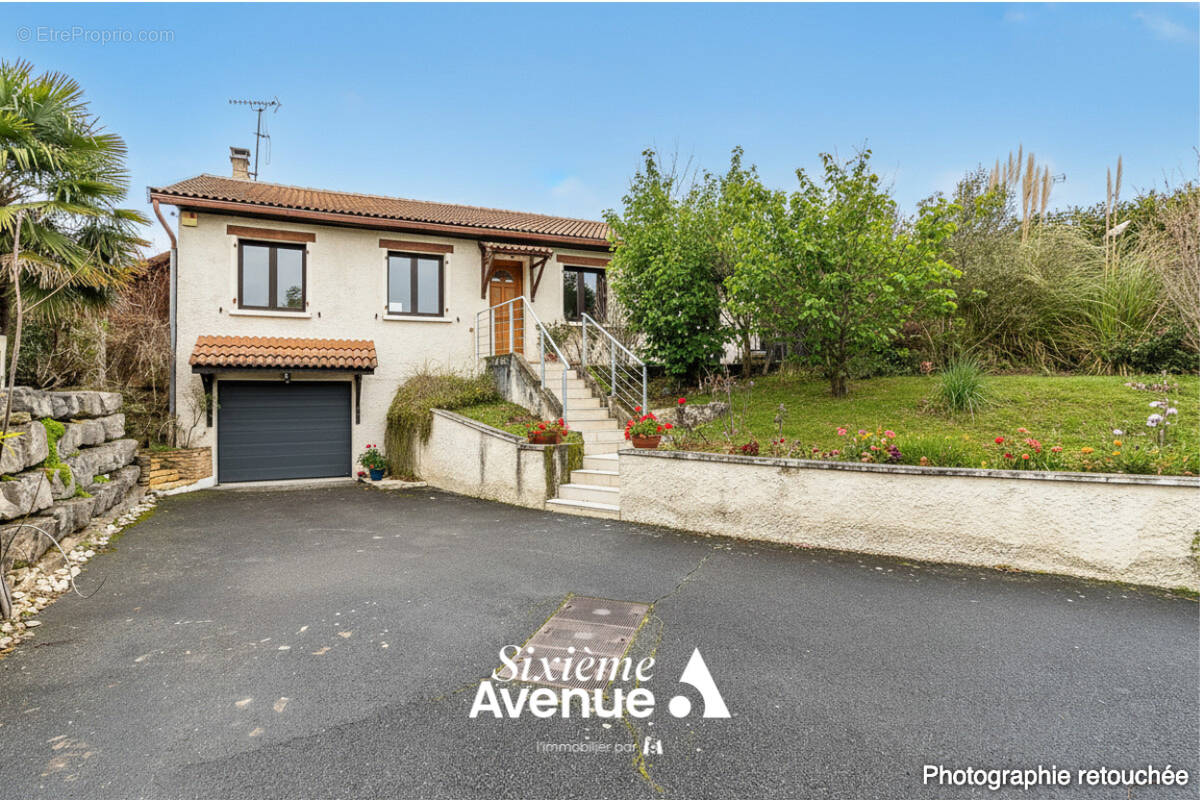 Maison à CHAZAY-D'AZERGUES