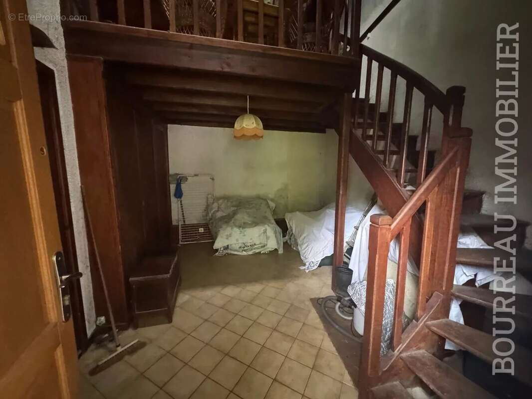 Maison à ARCES-DILO