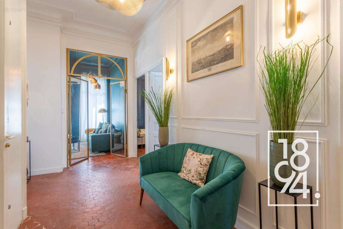 Appartement à MARSEILLE-6E