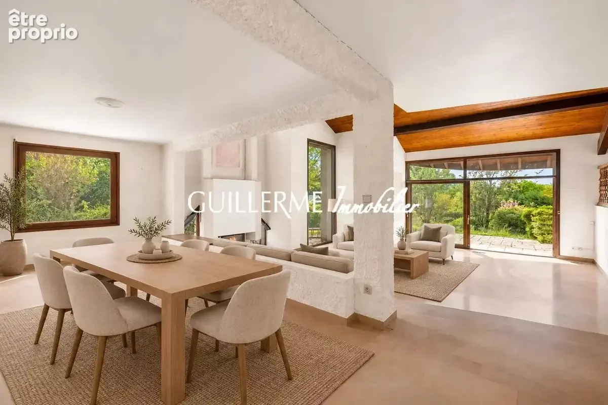 Dardilly-le-Bas – Maison de 250 m² – Piscine & pool-house – Terrain de 3 600 m² - photo 4
