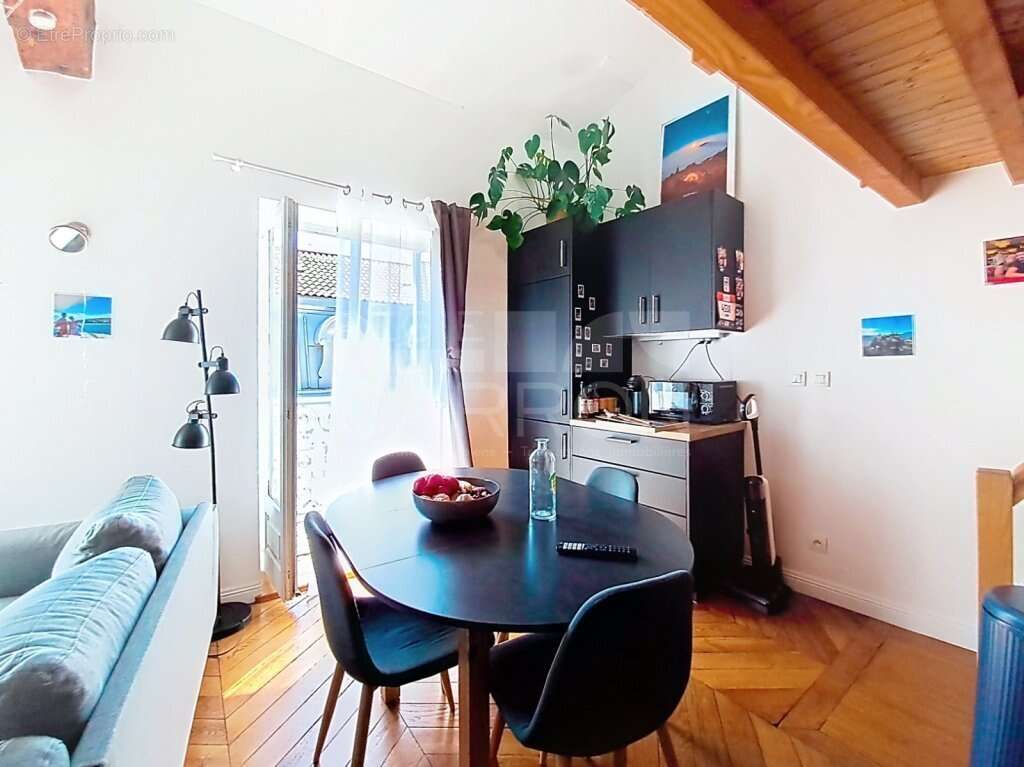 Appartement à LYON-1E
