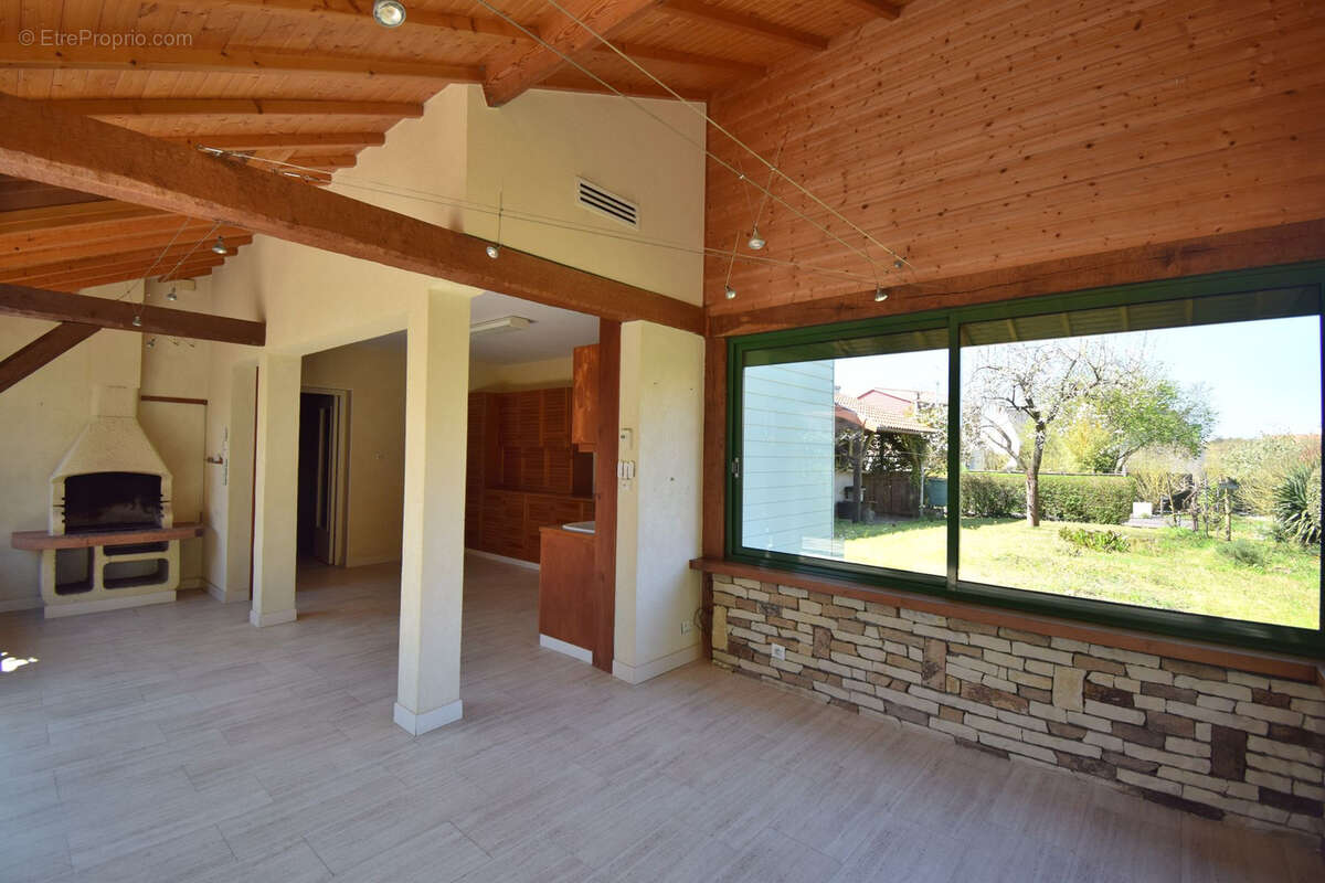 Maison à SAINT-PHILBERT-DE-BOUAINE