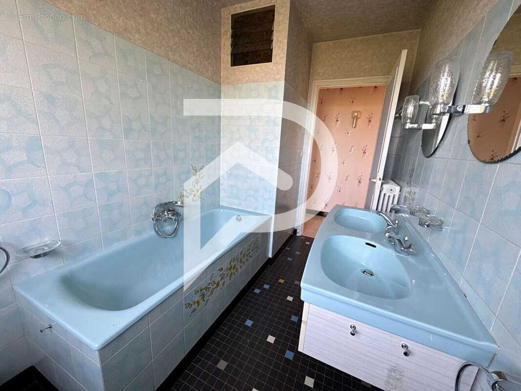 Maison à SEMOUTIERS-MONTSAON