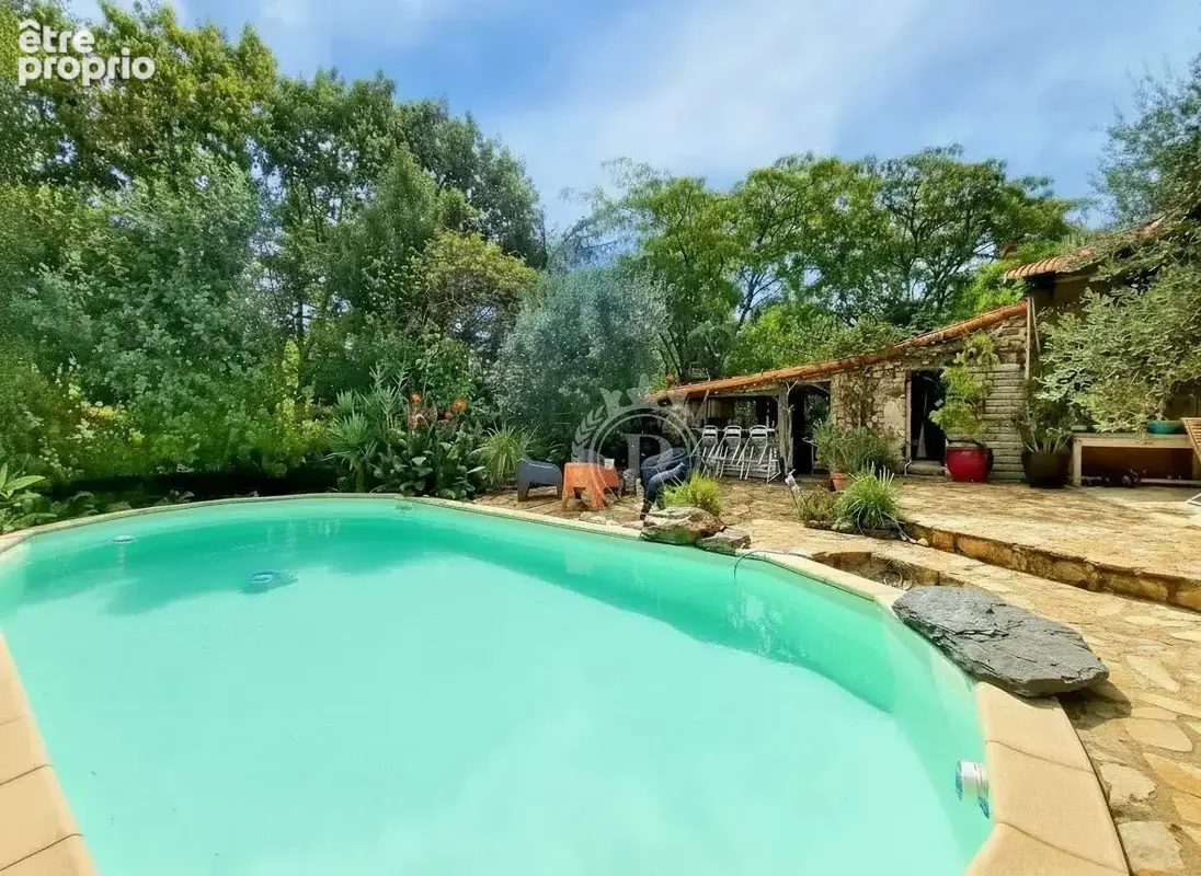 Maison à FROSSAY
