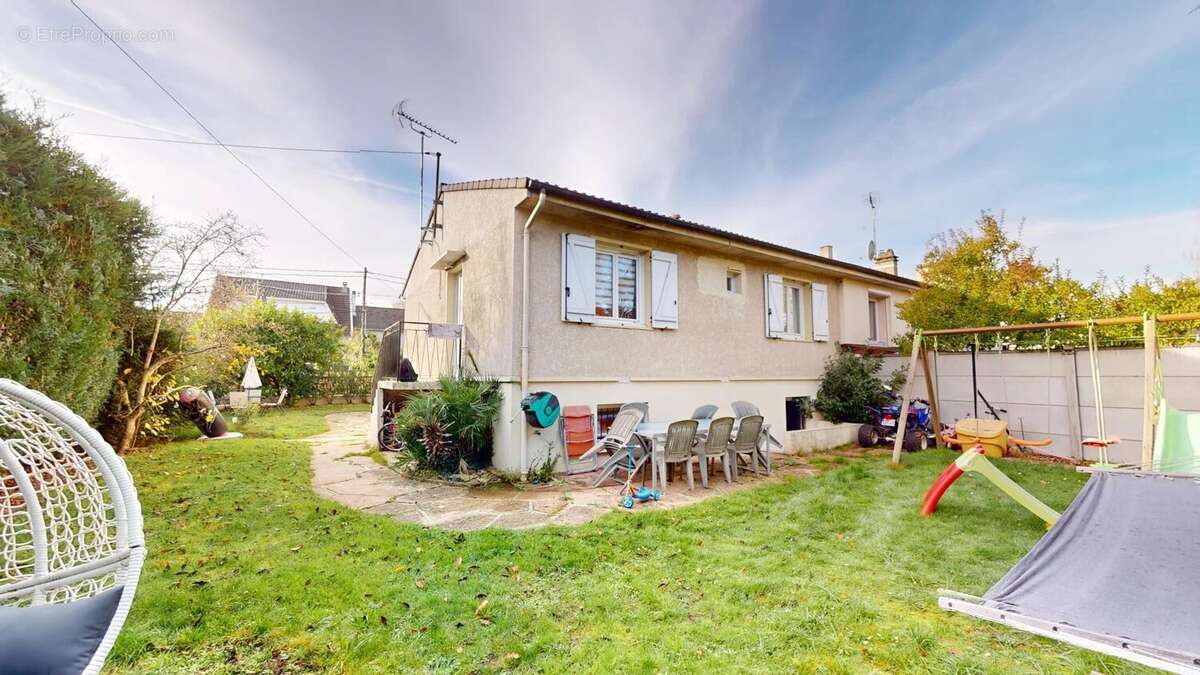 Maison à MONTFERMEIL