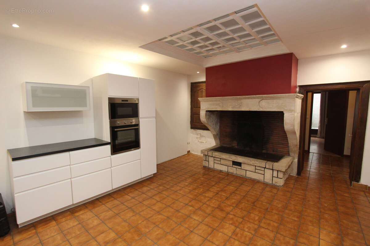 Maison à MONT-LE-VIGNOBLE