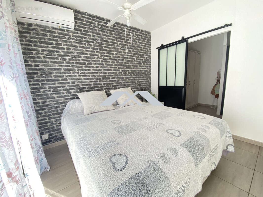 Maison 135 m² à Saint-Joseph  - photo 7