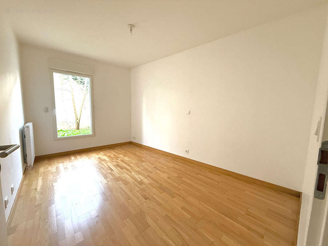 T4 avec jardin et terrasse privatifs de 38m² - CALUIRE BOURG - photo 11
