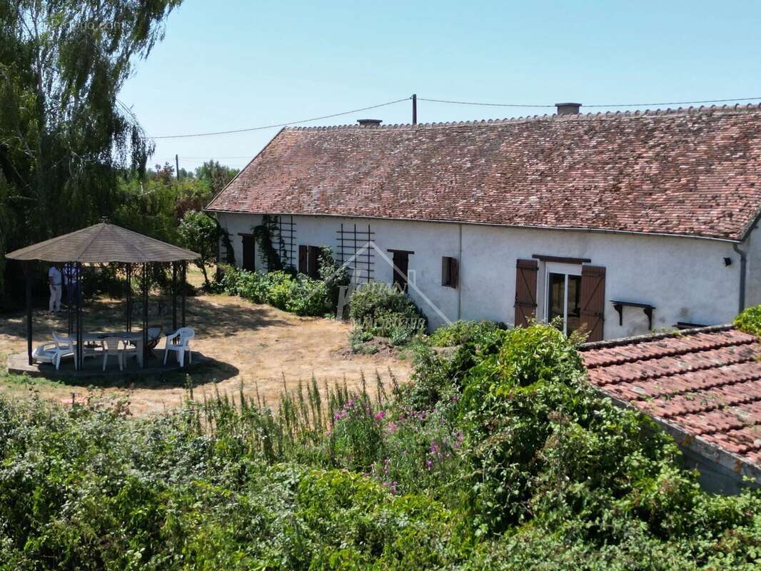 Maison à LA FERTE-HAUTERIVE