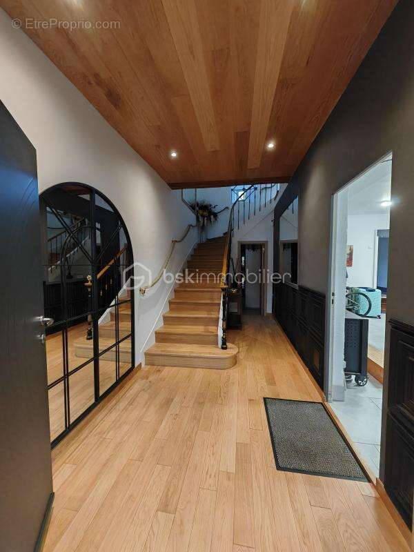 A les arcs-sur-argens (83460) – maison de village d'exception avec piscine, garage et jardinet - photo 20