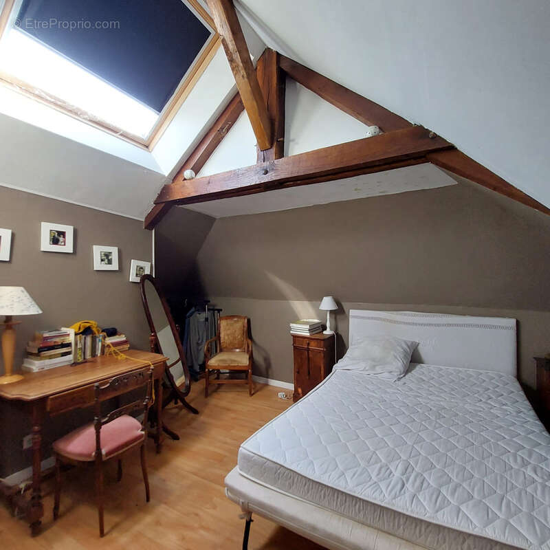 Maison à SOULAIRE-ET-BOURG