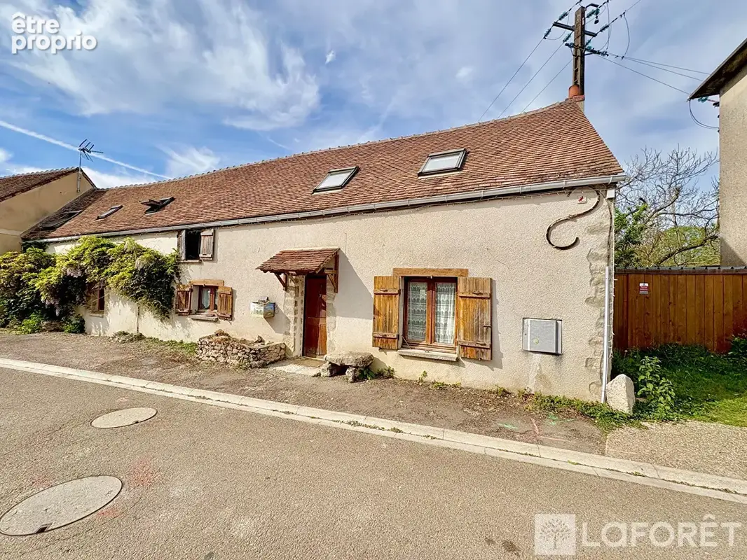 Maison à EGREVILLE