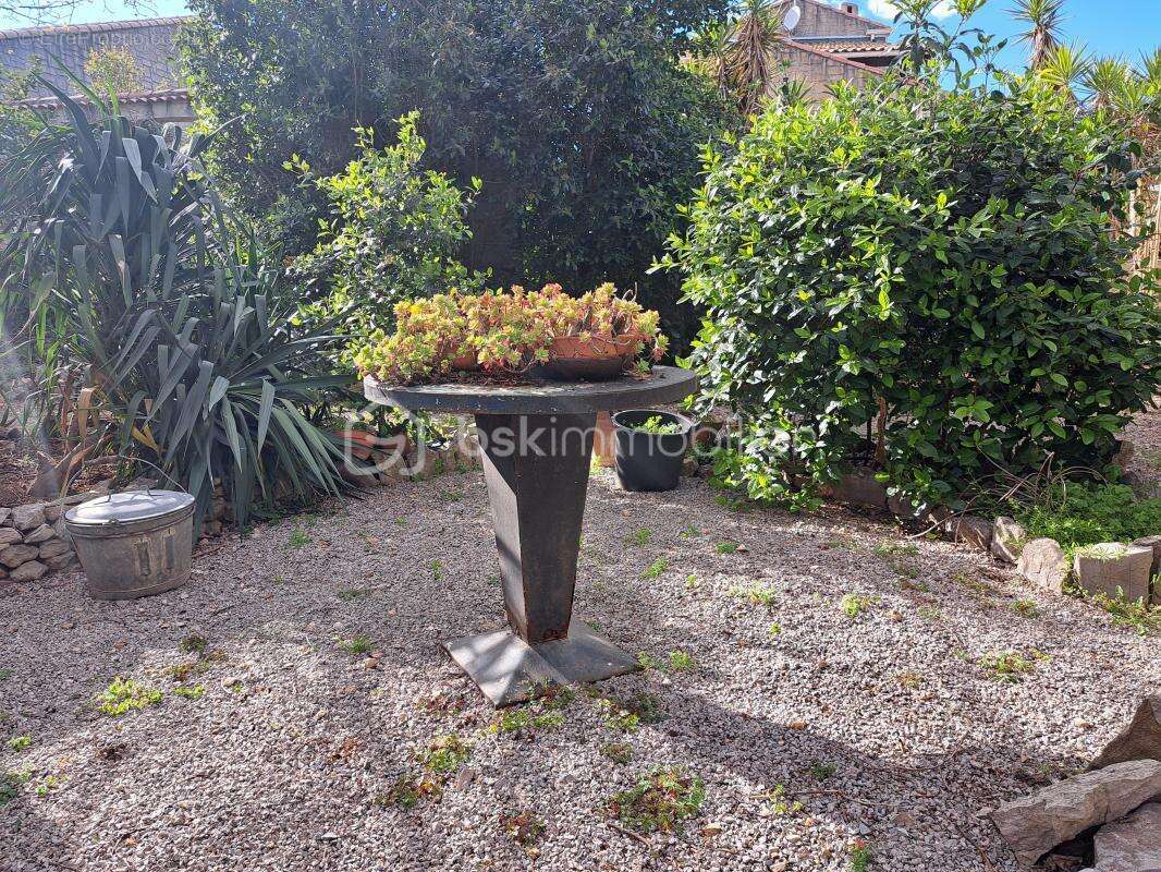 Maison à SAINT-JEAN-DE-VEDAS