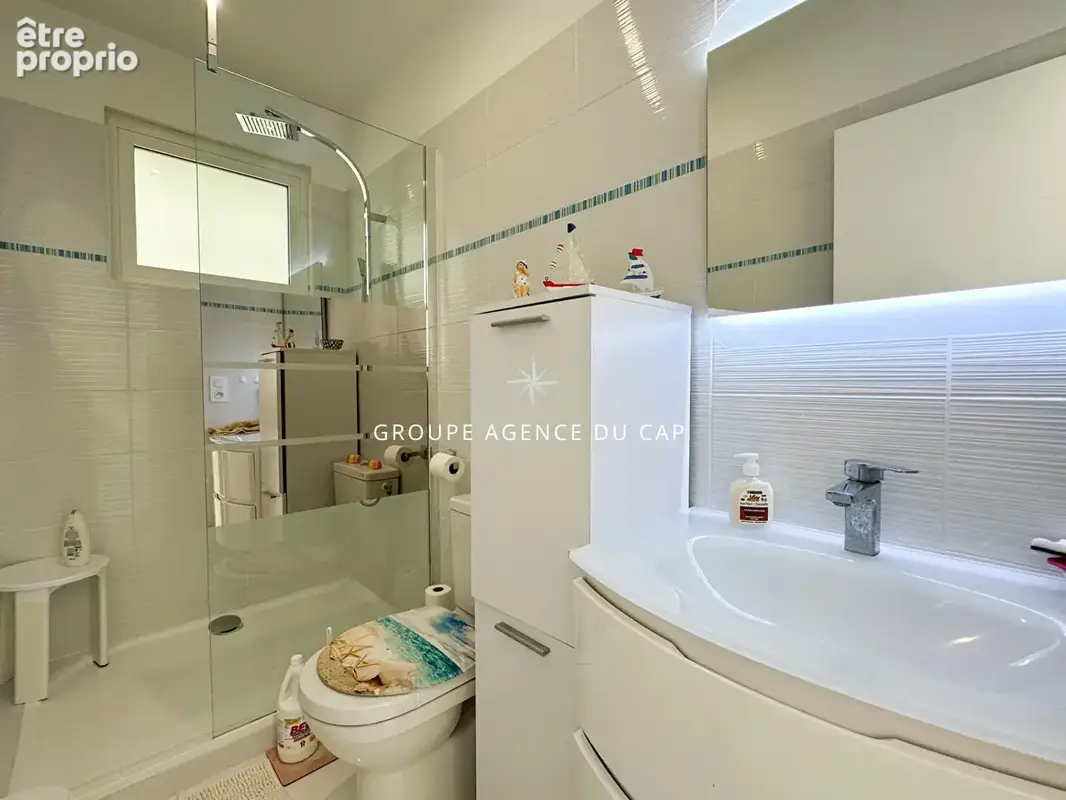 À vendre villa 4 pièces avec vue mer et studio indépendant, 15min a pied du centre ville de saint aygulf - photo 14