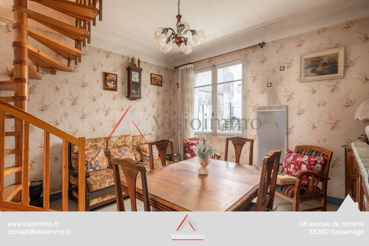 Appartement à FONTAINE