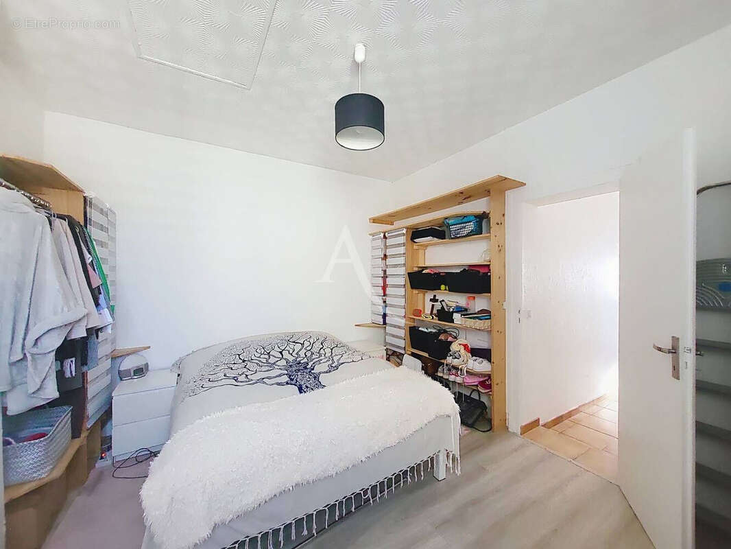 Appartement à CHEVRY-COSSIGNY