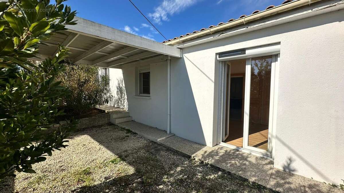 Photo 2 - Maison à SAINT-CESAIRE