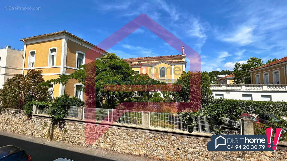Appartement à HYERES