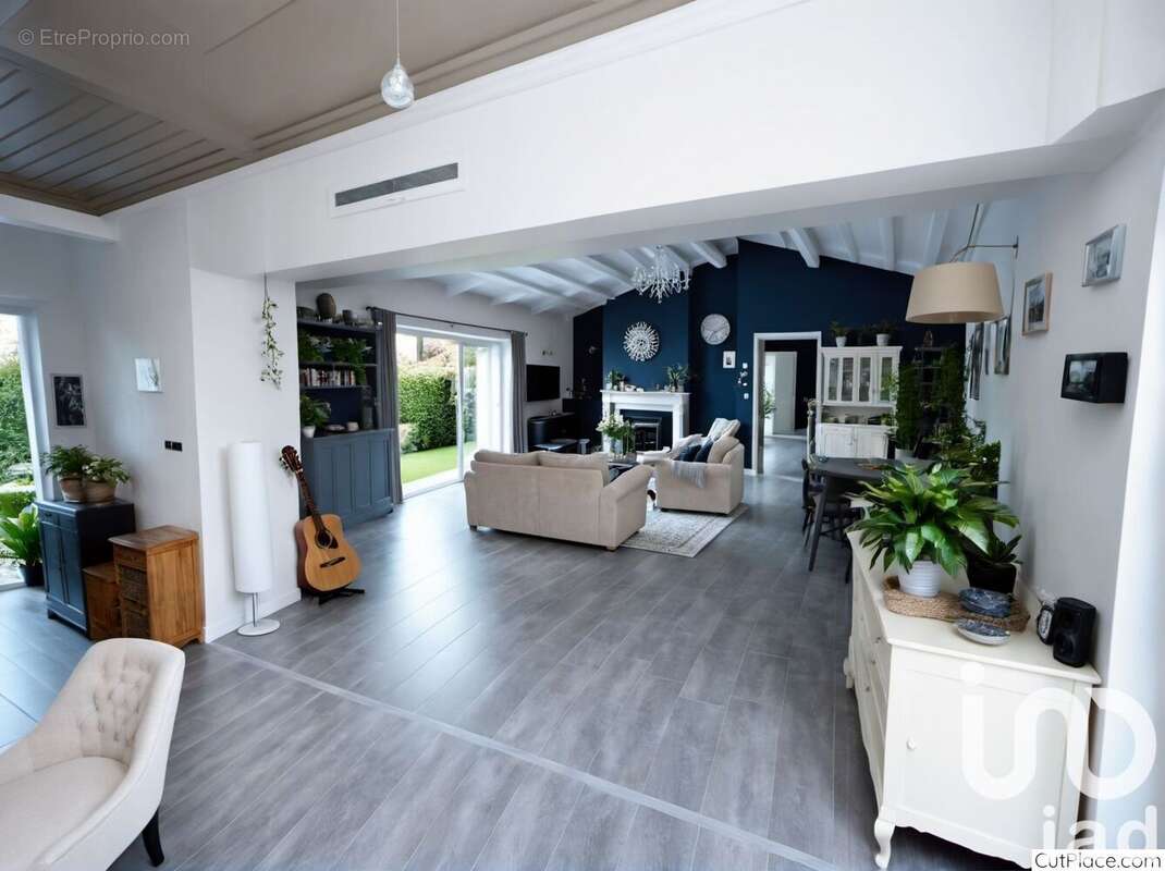 Photo 2 - Maison à JAU-DIGNAC-ET-LOIRAC