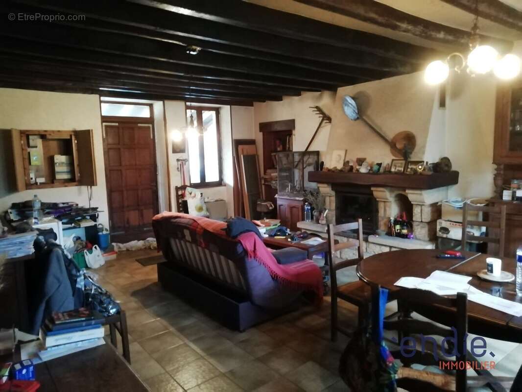 Longere de pays type f3 avec 2,5 ha de prés ! - photo 8